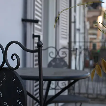 Apartment La Dimora Del Glicine 2 Belgirate